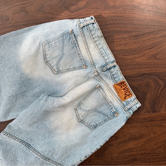 Revice Jet Jean - Picture 9 of 9